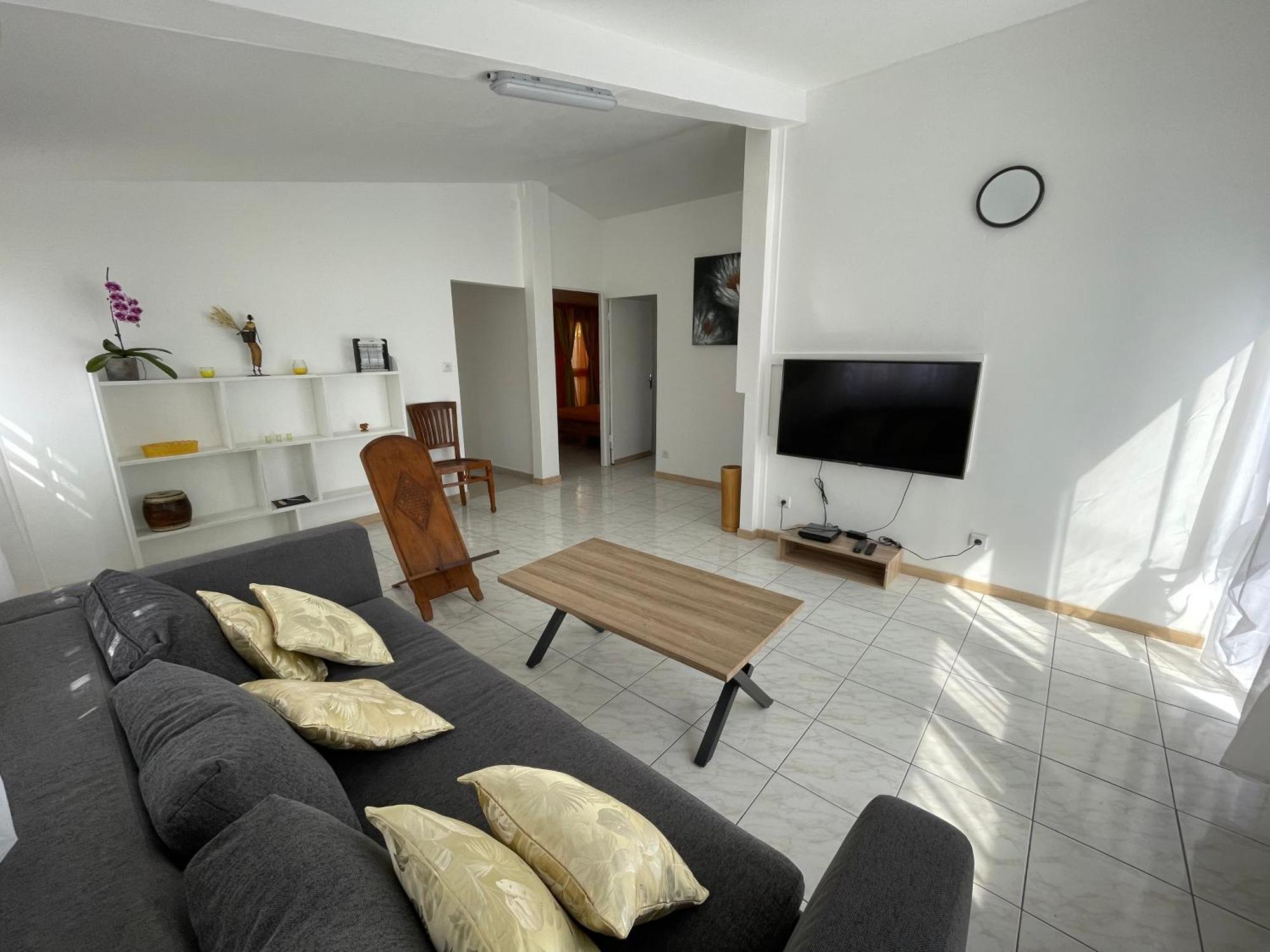 Casa Valencia, Proche De Toutes Commodites Saint Pierre Exterior photo
