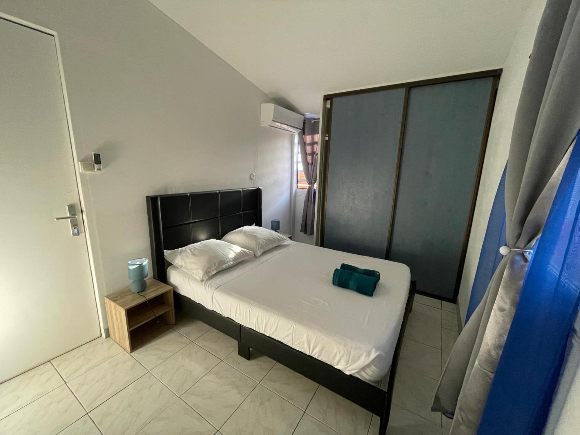 Casa Valencia, Proche De Toutes Commodites Saint Pierre Exterior photo